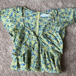 Astr Green Flutter Sleeve Peplum Blouse